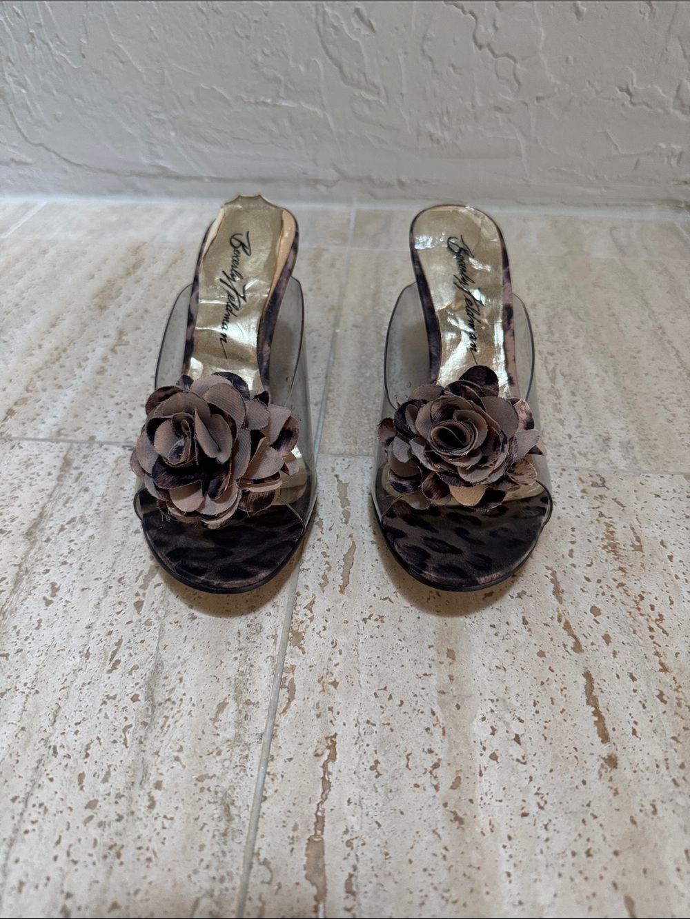 Beverly Feldman Slide Leopard Design with Clear Sides and Leopard Flower. Size 9